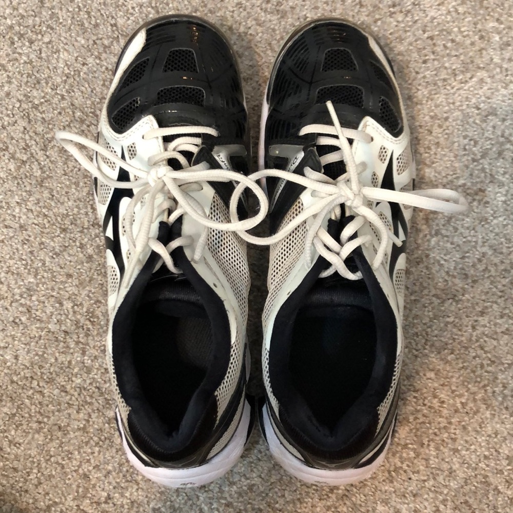 Mizuno Volleyball shoes